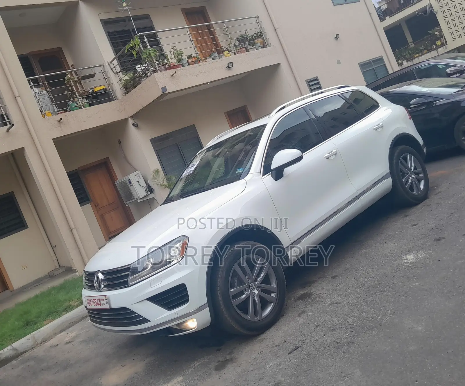 Volkswagen Touareg 2017 White