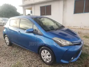Toyota Vitz 1.3 FWD 5dr 2017 Blue