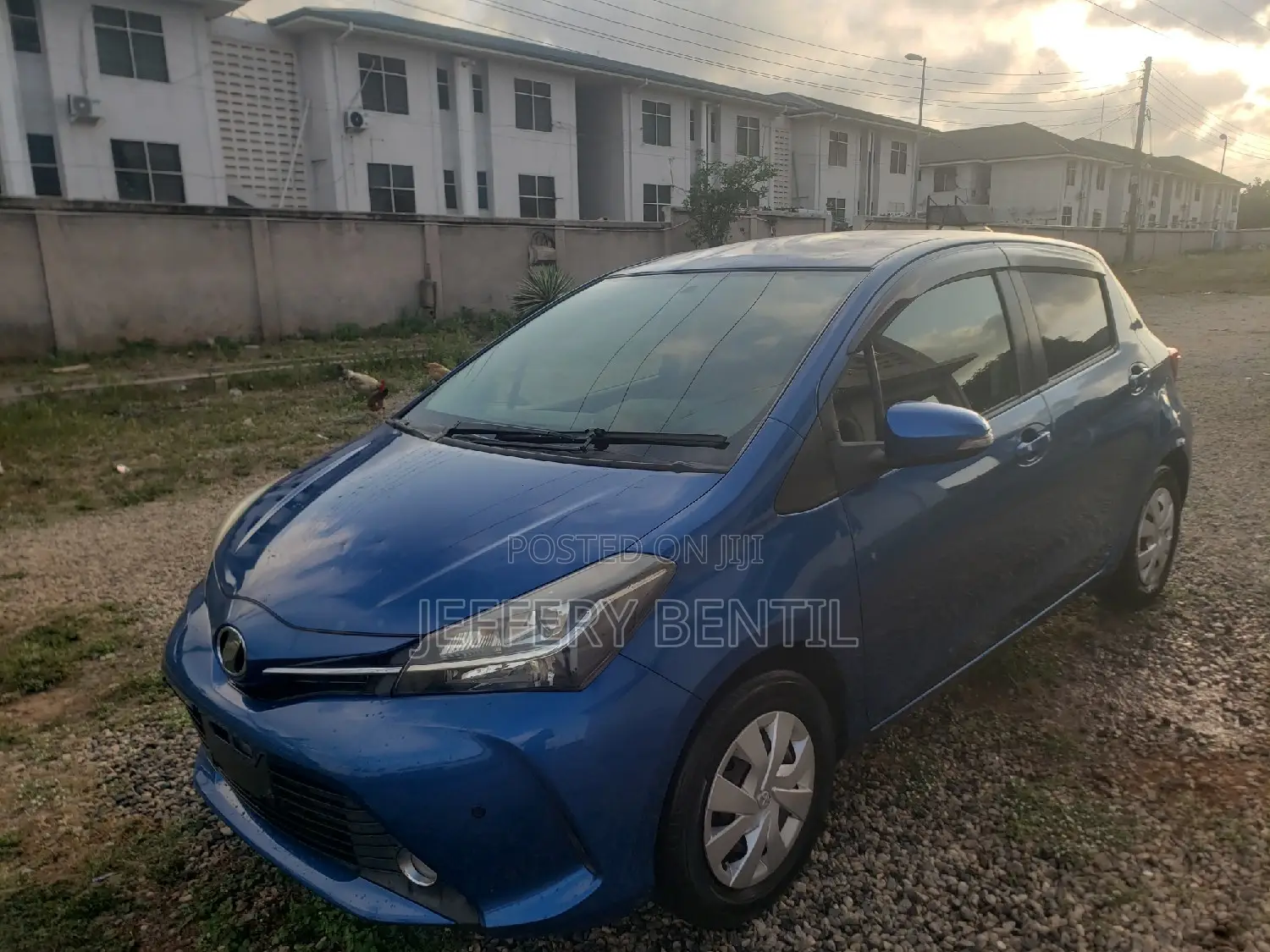 Toyota Vitz 1.3 FWD 5dr 2017 Blue