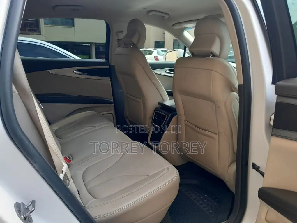Lincoln Nautilus 2020 White