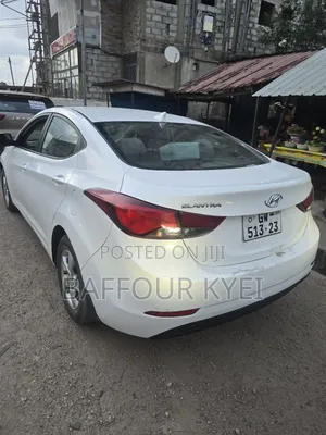 Hyundai Elantra Limited Sedan FWD (1.8L 4cyl 6A) 2016 White