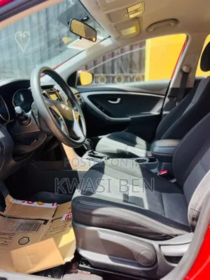Hyundai Elantra 2018 Red