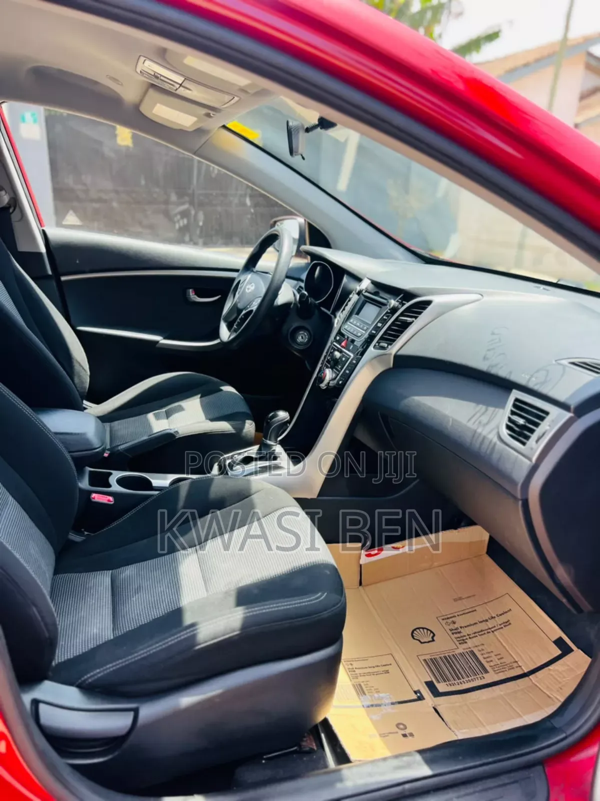 Hyundai Elantra 2018 Red