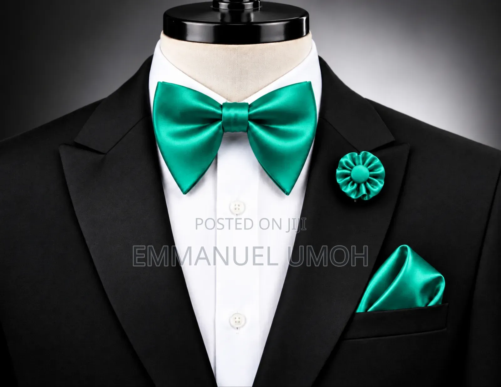 Classy Butterfly Bow Tie With Pocket Square and Elegant Brooch