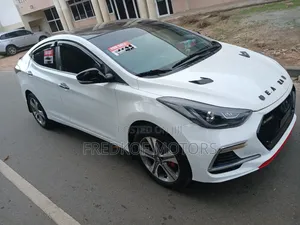Hyundai Elantra 2013 White