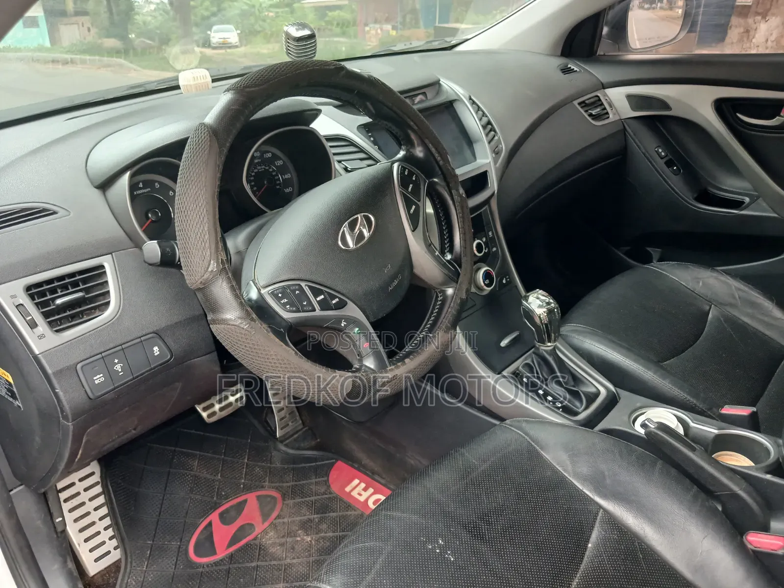 Hyundai Elantra 2013 White