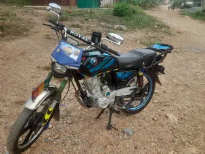 Royal Motorcycle 2025 Black