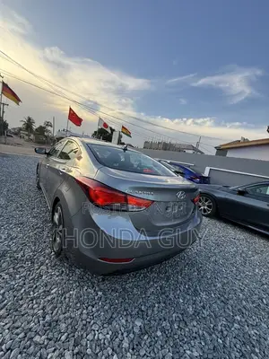 Hyundai Elantra Limited 4dr Sedan (1.8L 4cyl 6A) 2014 Silver