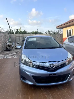 Toyota Vitz 2015 Blue