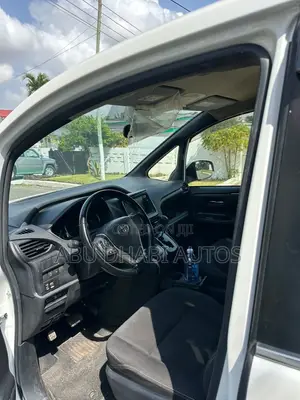 Toyota Noah 2015 White