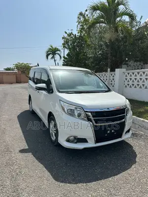 Toyota Noah 2015 White