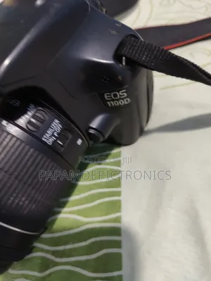Canon Eos 1100d DSLR