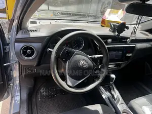 Toyota Corolla 2018 Gray