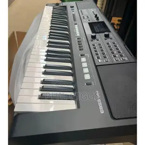 Yamaha PSR E 583 Keyboard