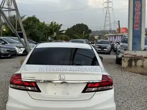 Honda Civic EX-L 4dr Sedan (1.8L 4cyl CVT) 2015 White