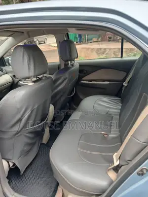 Toyota Belta 2010 Blue