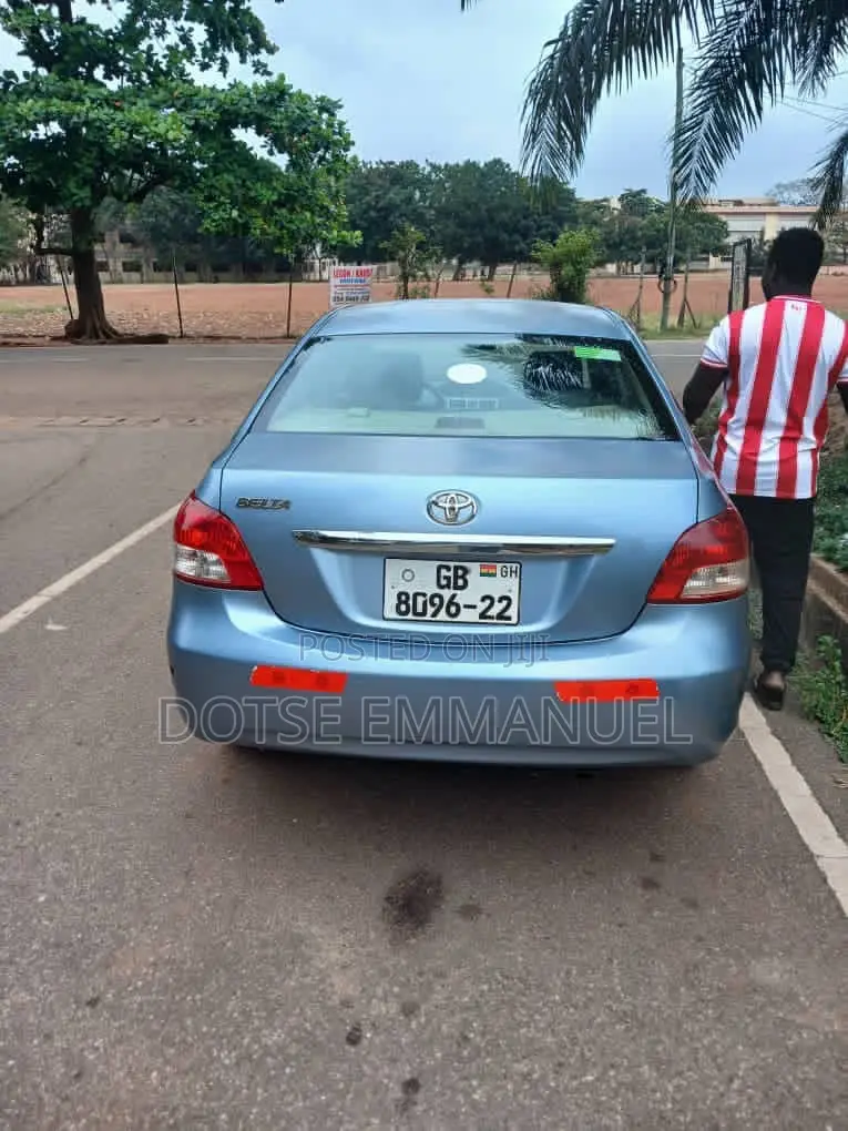 Toyota Belta 2010 Blue