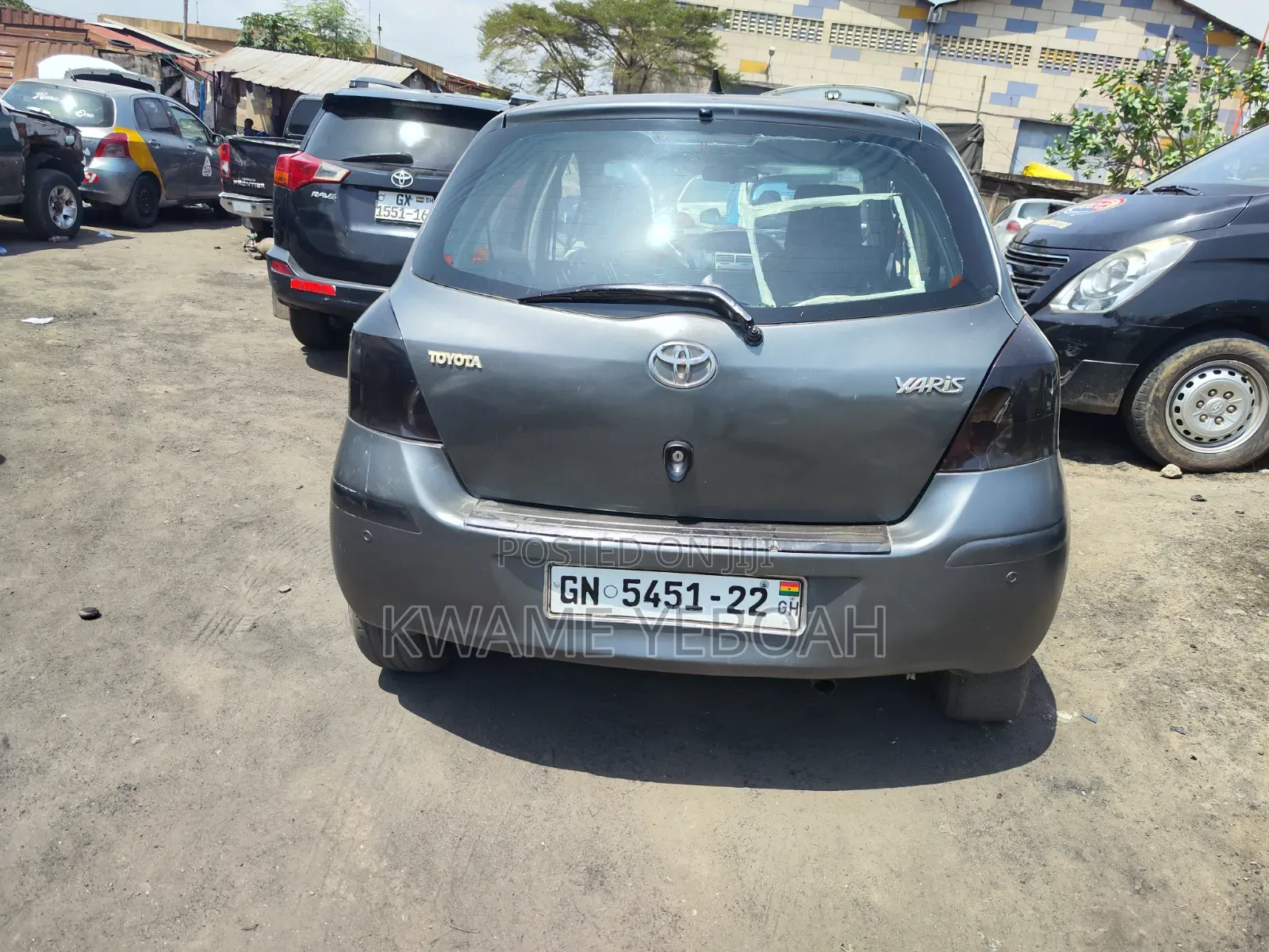 Toyota Yaris Base Hatchback 3dr 2010 Green