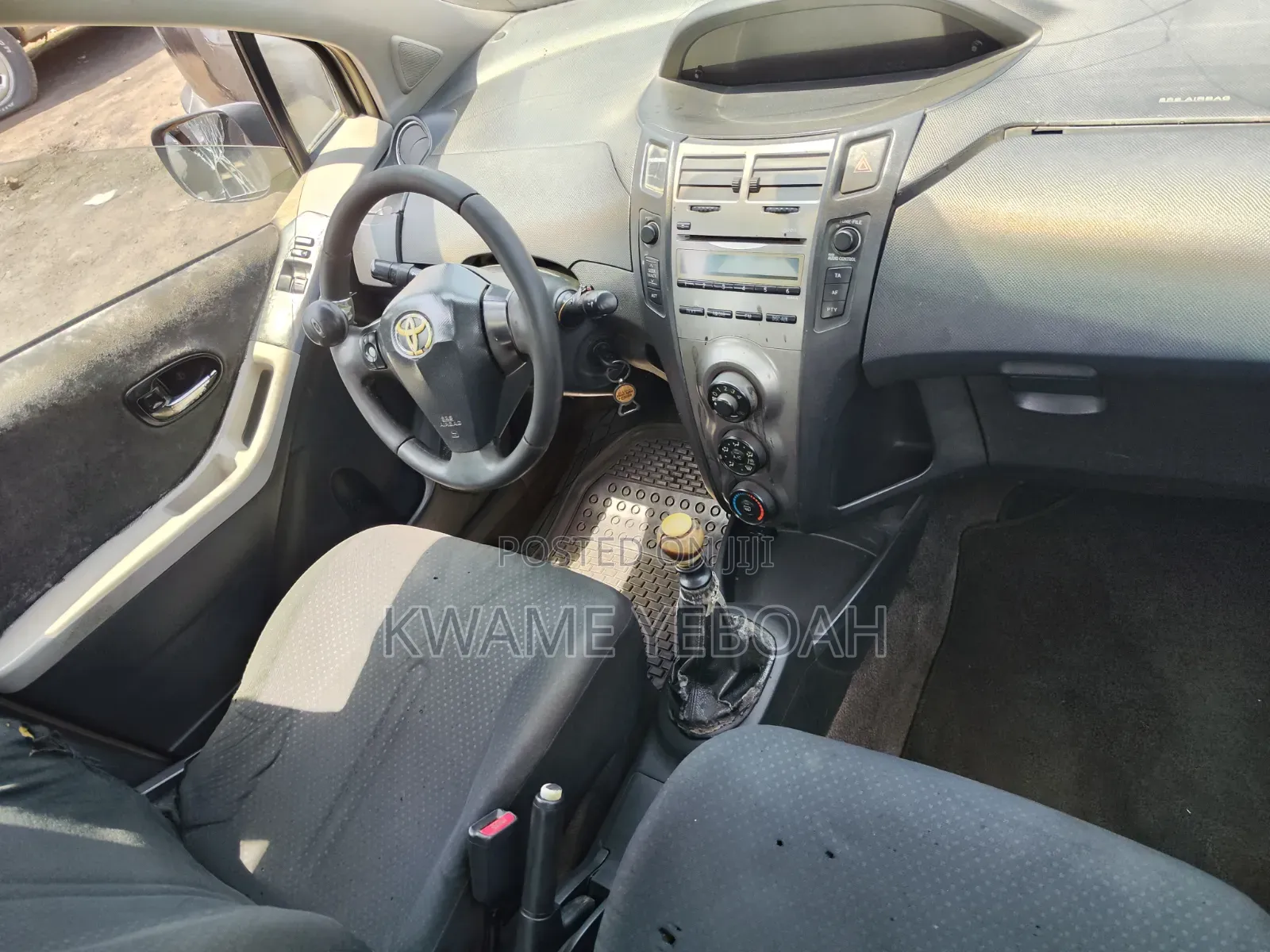 Toyota Yaris Base Hatchback 3dr 2010 Green