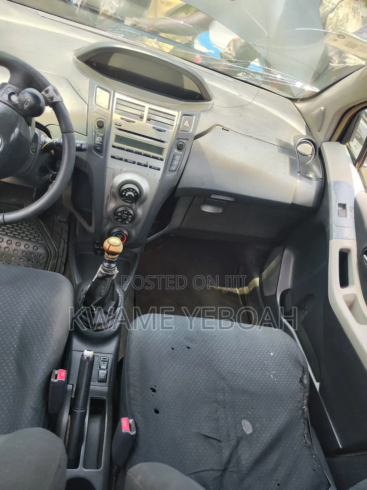 Toyota Yaris Base Hatchback 3dr 2010 Green