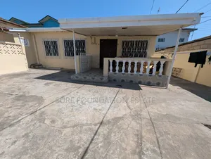 5bdrm House in Dansoman for sale