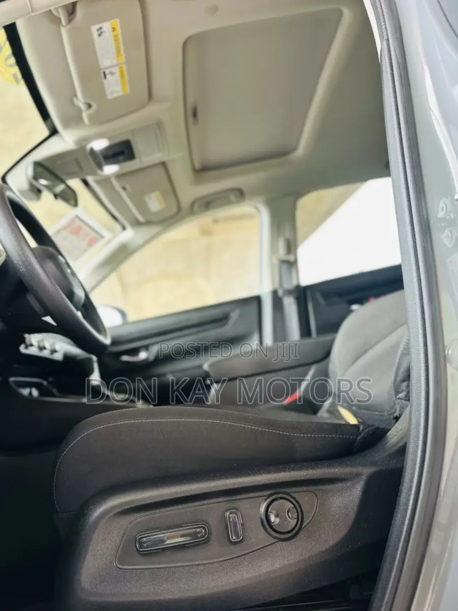 New Honda CR-V Sport Hybrid AWD 2026 Gray