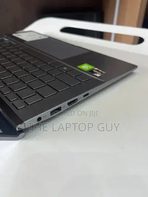 Laptop Asus Zenbook 14 16GB AMD Ryzen 7 SSD 512GB