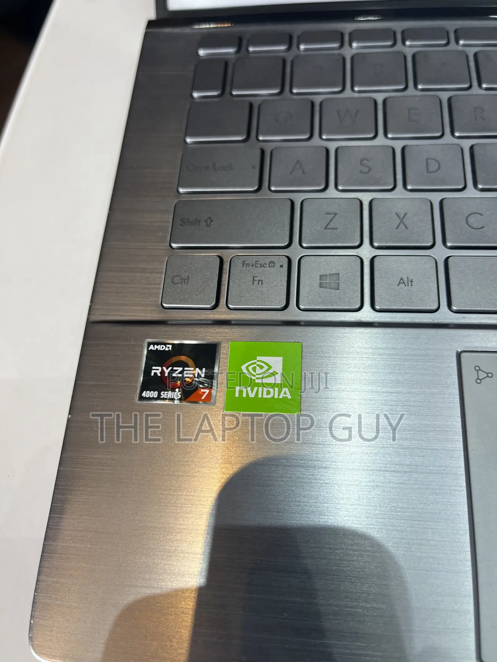 Laptop Asus Zenbook 14 16GB AMD Ryzen 7 SSD 512GB