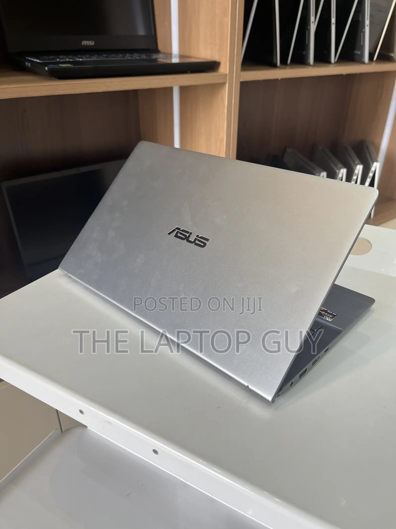 Laptop Asus Zenbook 14 16GB AMD Ryzen 7 SSD 512GB