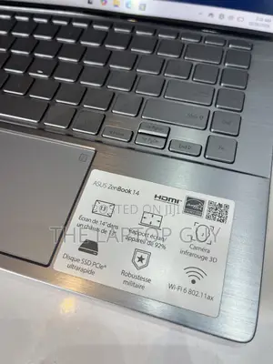 Laptop Asus Zenbook 14 16GB AMD Ryzen 7 SSD 512GB