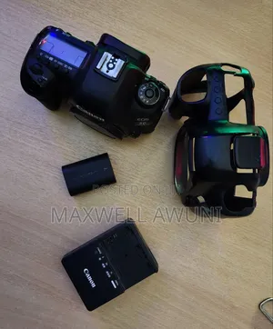 Canon 5D Mark IV
