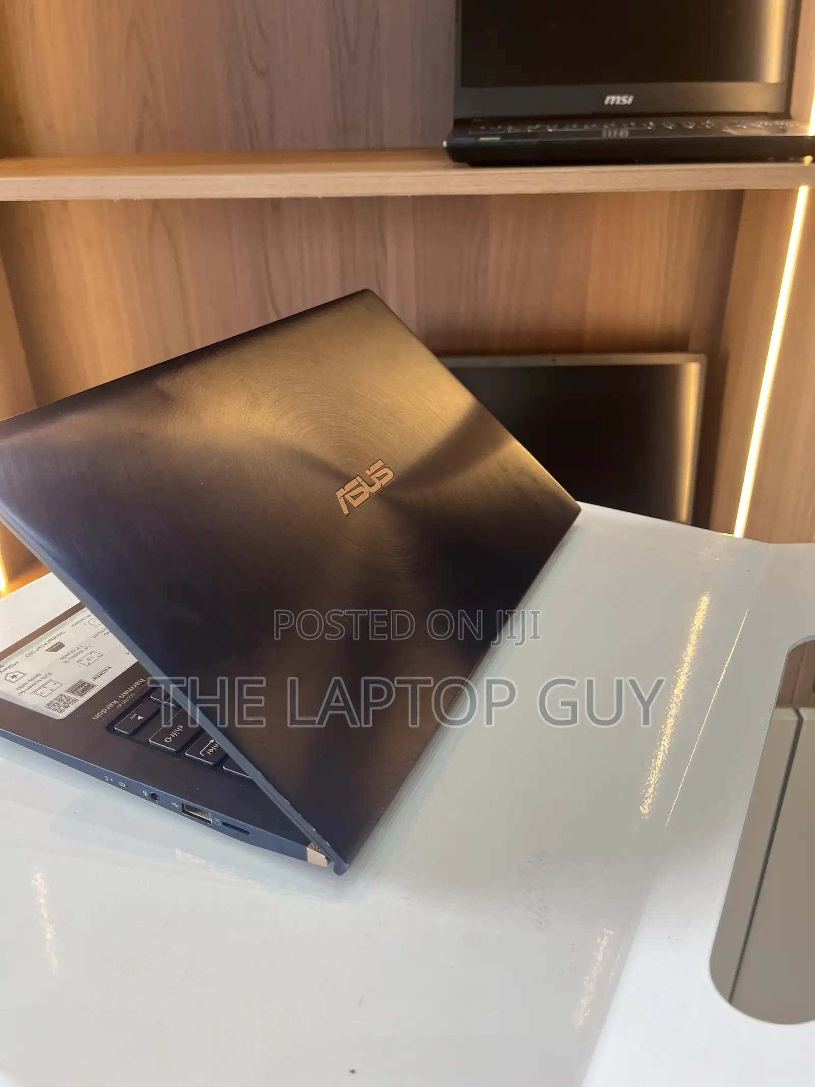 Laptop Asus Zenbook 14 8GB Intel Core i5 SSD 512GB