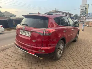 Toyota RAV4 2016 Red