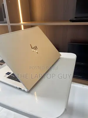 Laptop HP EliteBook 840 G9 8GB Intel Core i7 SSD 256GB