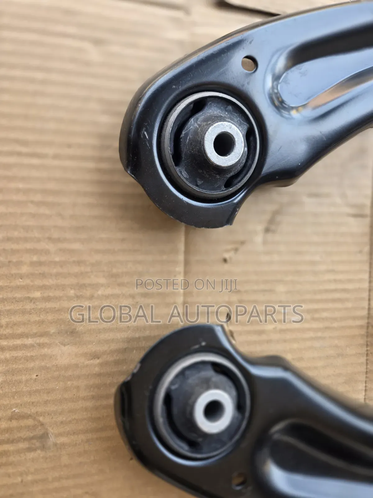 Control Track Arm