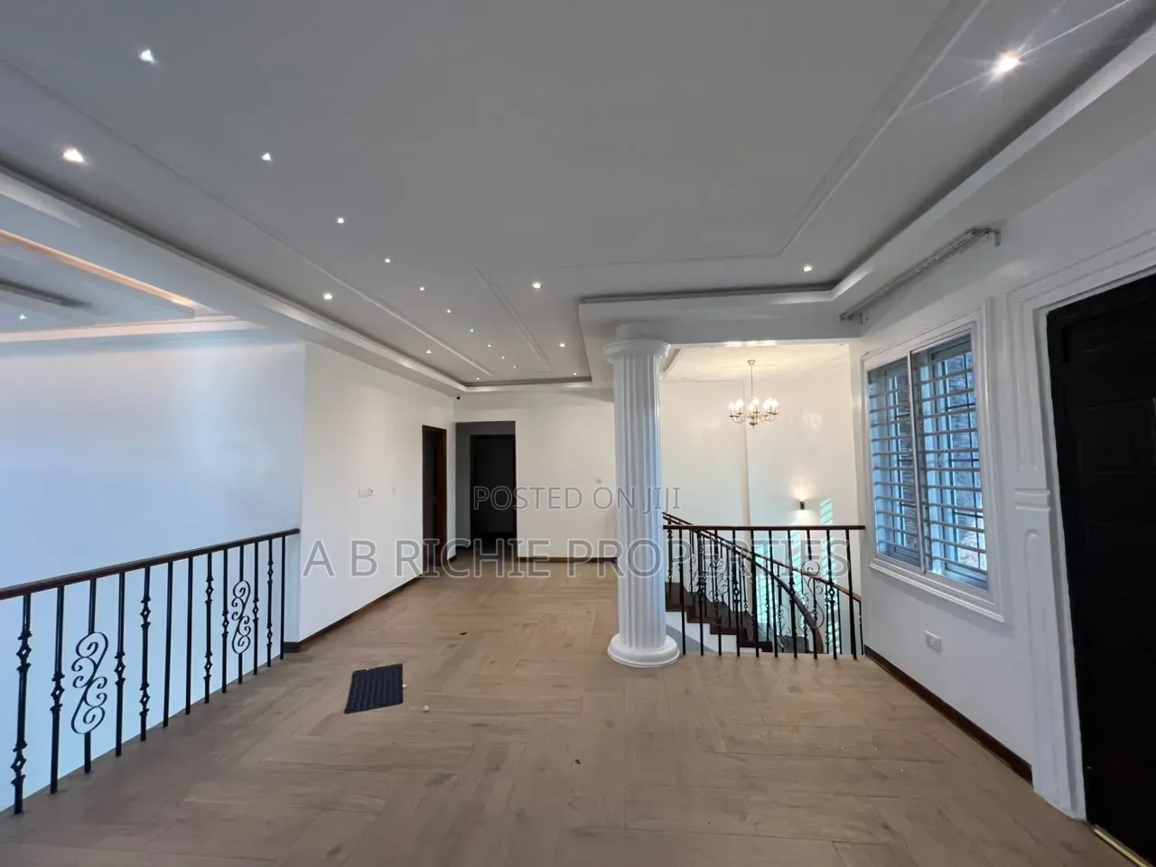 6bdrm Mansion in Ab Richie Properties, Tseaddo for rent