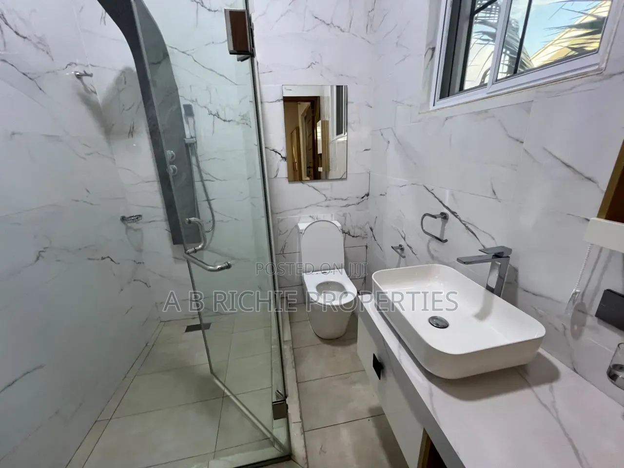 6bdrm Mansion in Ab Richie Properties, Tseaddo for rent