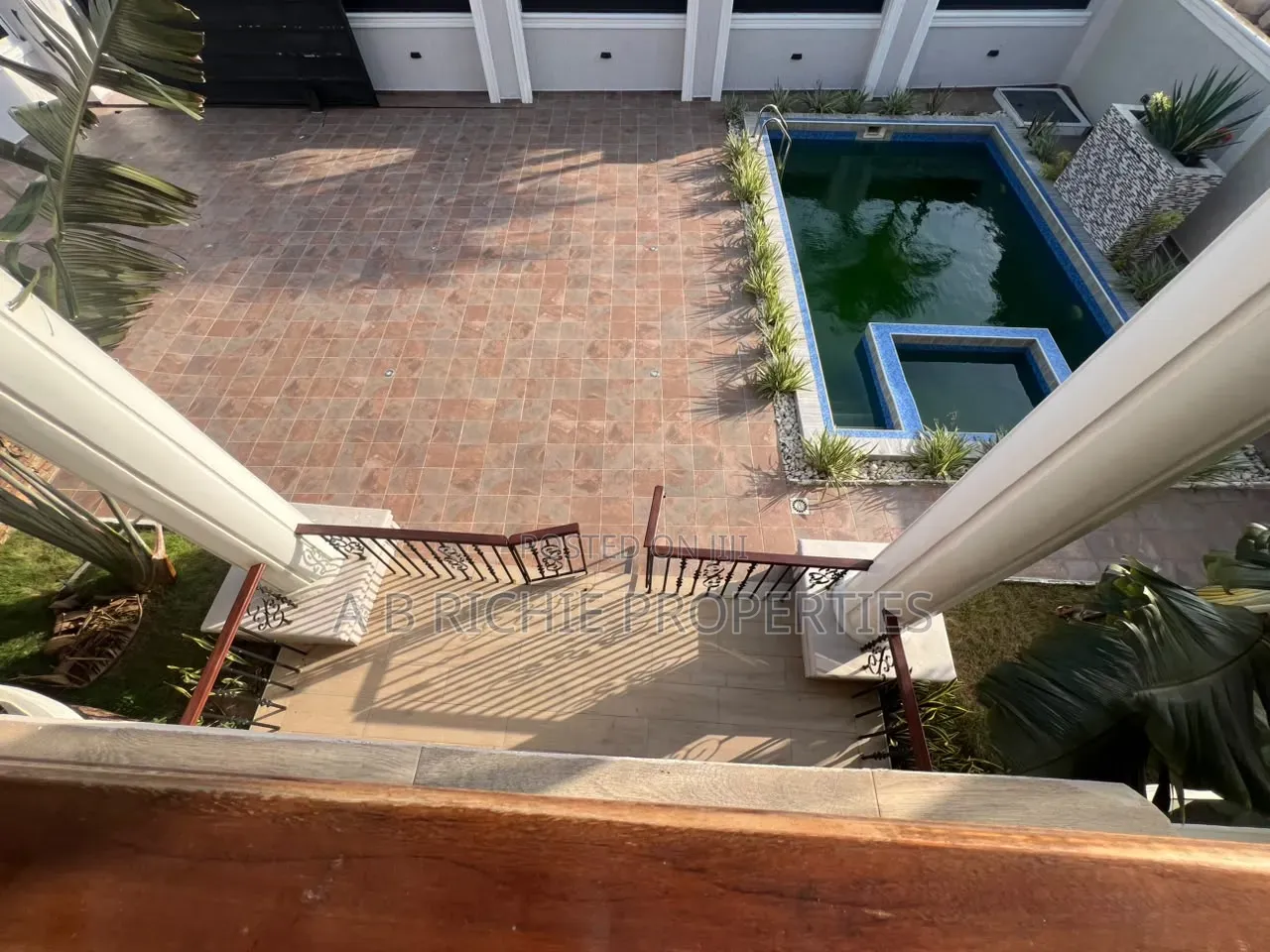 6bdrm Mansion in Ab Richie Properties, Tseaddo for rent