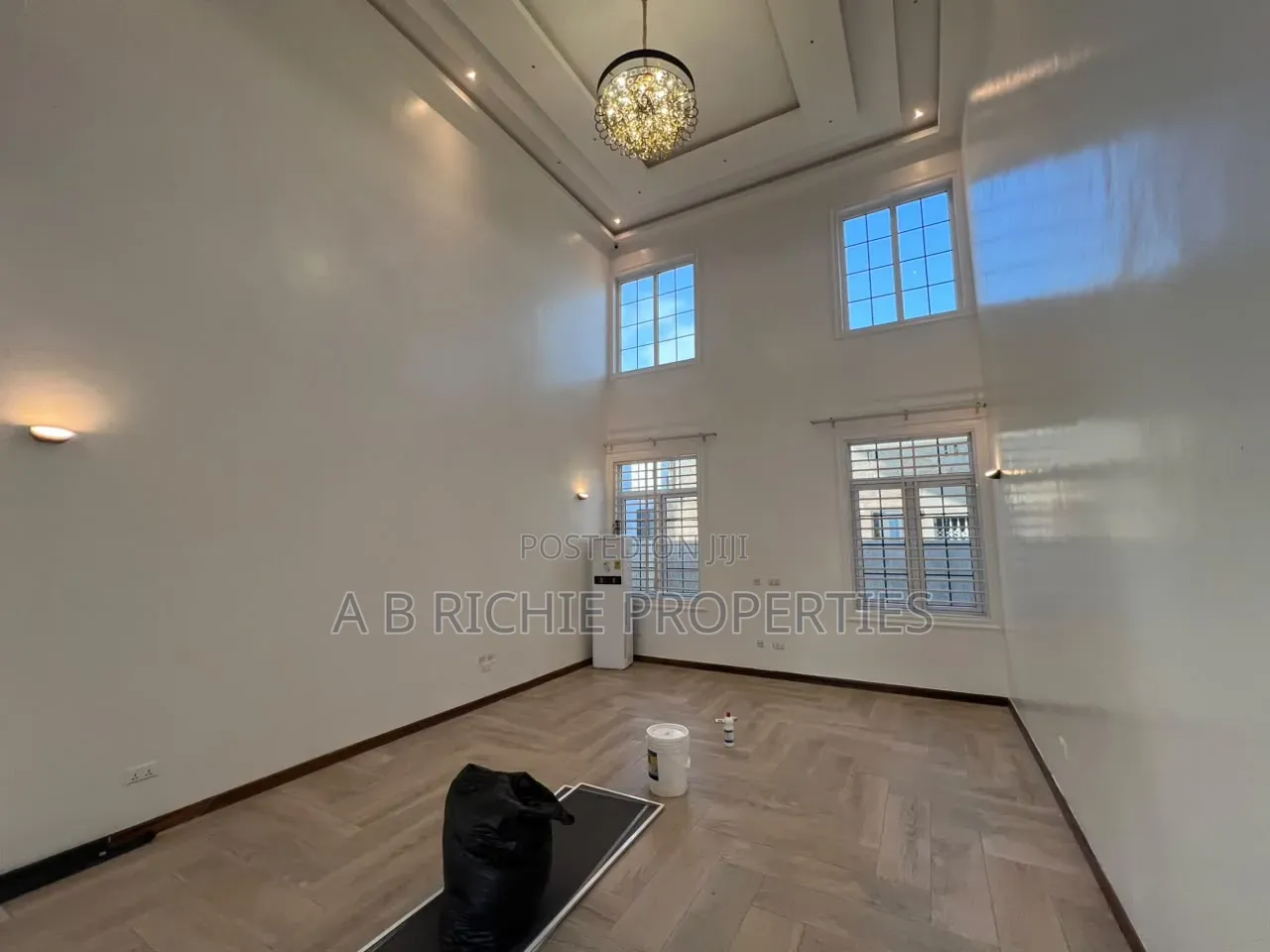 6bdrm Mansion in Ab Richie Properties, Tseaddo for rent