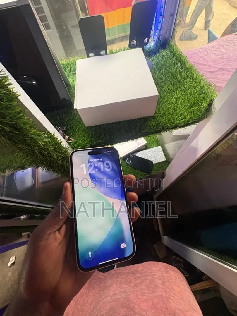 Apple iPhone 15 128 GB Pink