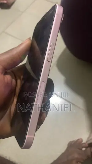 Apple iPhone 15 128 GB Pink