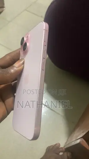 Apple iPhone 15 128 GB Pink