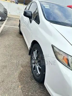 Honda Civic 2012 White