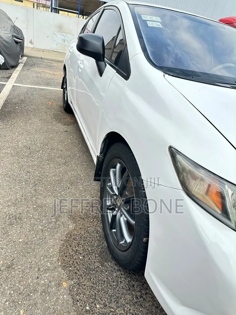 Honda Civic 2012 White