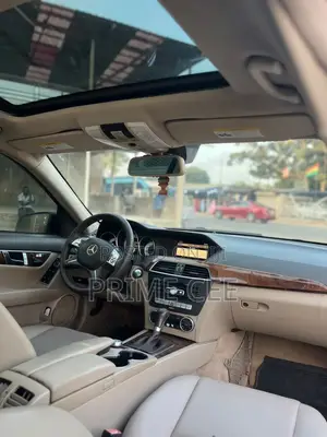 Mercedes-Benz C250 2013 Black