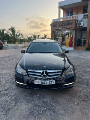 Mercedes-Benz C250 2013 Black