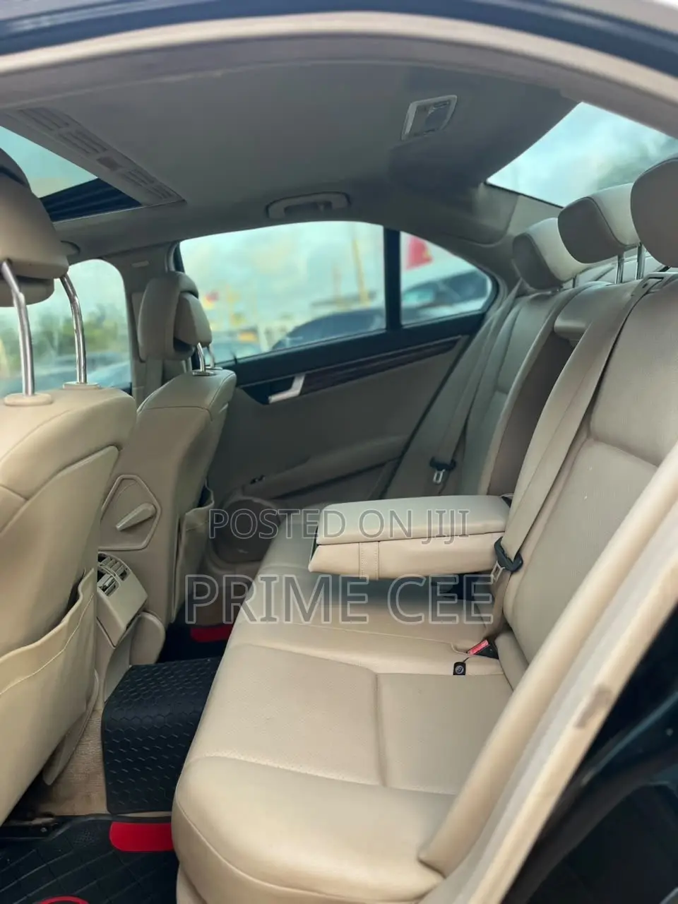 Mercedes-Benz C250 2013 Black