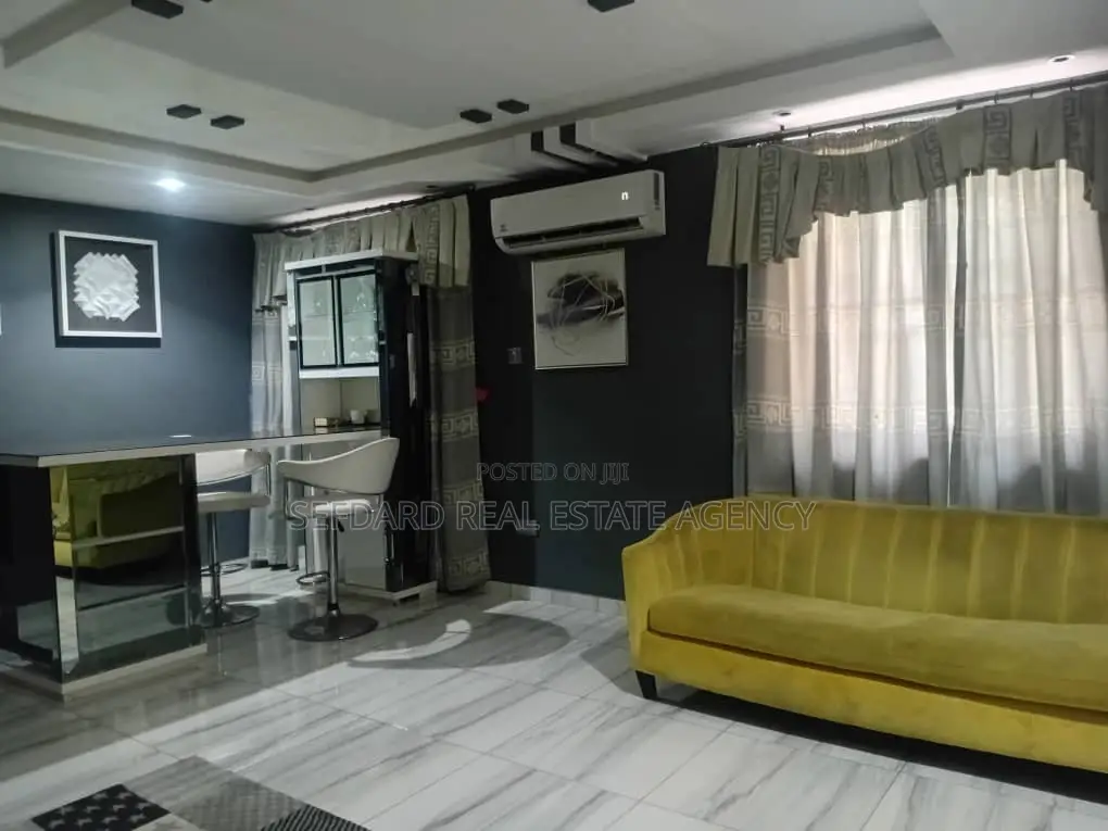 5bdrm House in Nsawam Adoagyiri Municipal for sale