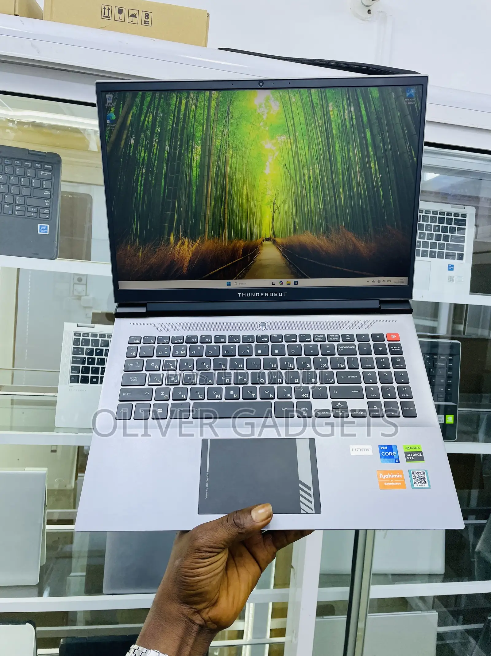 Laptop Vision Computer 16GB Intel Core i7 SSD 512GB