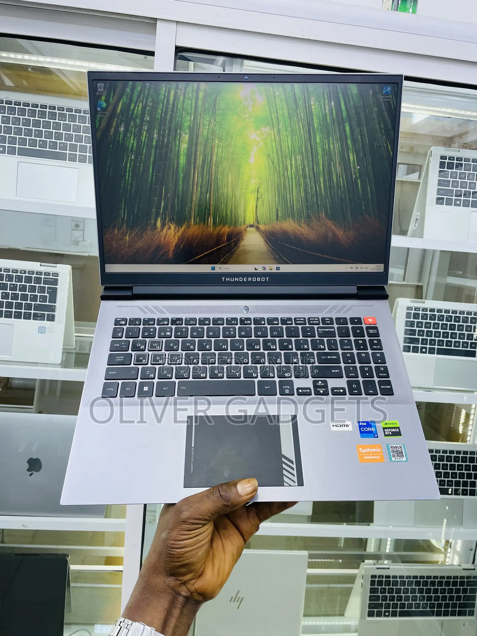 Laptop Vision Computer 16GB Intel Core i7 SSD 512GB